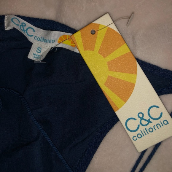 Dress - Picture 3 of 3